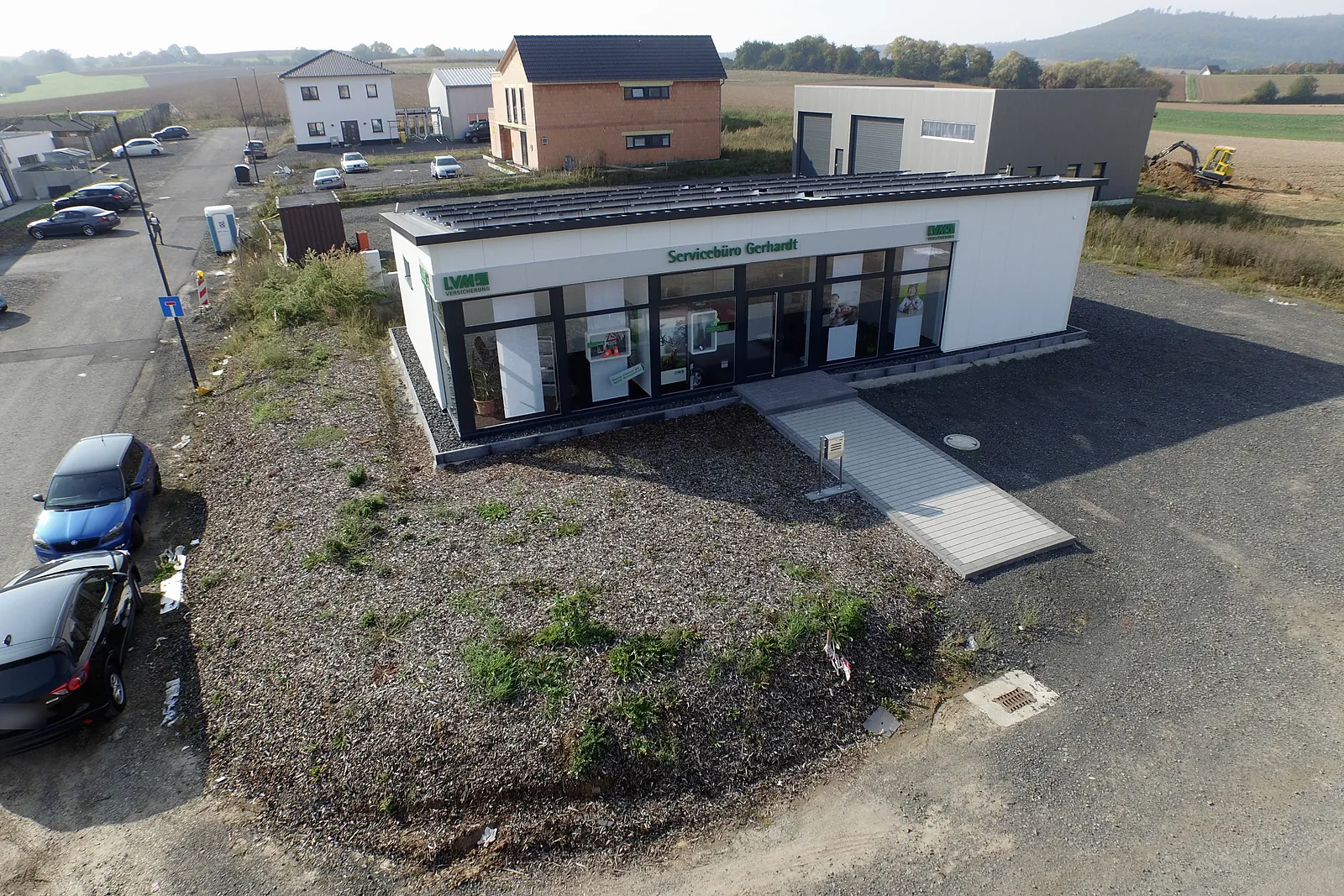 Servicebüro mit Rampe von oben